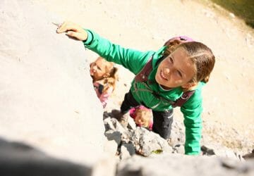 Sport climbing Saxon Switzerland 4 Klettern in der Sächsischen Schweiz - Junges Mädchen beim Klettern.