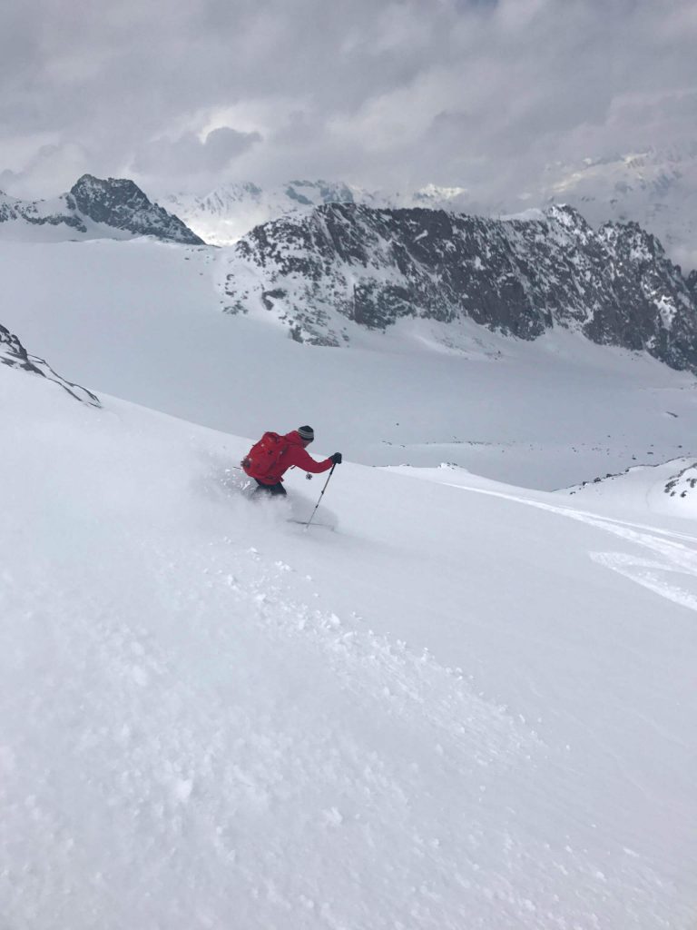 Skitourengehen für Anfänger 7 Die Abfahrt beim Skitourengehen – was Anfänger beachten sollten