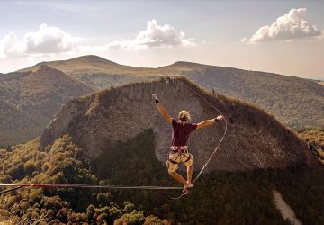 Trendsportarten für Outdoor-Begeisterte 12 Slackliner Alexander Schulz