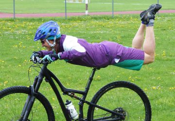 Riding techniques for mountain bikers 16 Riding techniques for mountain bikers - trainer Verena shows the way
