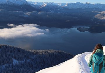 Tourentipp: Wanderung auf den Jochberg (1.565 m) 2 Wanderung auf den Jochberg. Auf dem Weg zum Gipfel hat man einen grandiosen Blick auf den Walchensee.