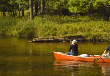 Canoe tours in Baden-Wuerttemberg 4 Canoe tours in Baden-Wuerttemberg: canoe hikers on a river in Baden-Wuerttemberg.
