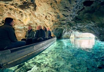 Höhlen in Baden-Württemberg 14 caves in Baden-Württemberg. The Wimsen Cave is one of them. Photo: www.reinhold-schumann.de