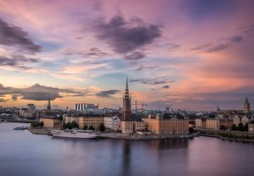 Outdoor city guide Stockholm 6 Outdoor City Guide Stockholm - View of Mariaberget at dusk. Photo: Raphael Andres.