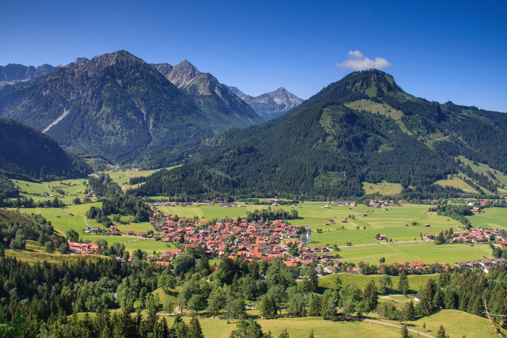 Klettersteig im Allgäu von leicht bis schwer 3 Ostrachtaler Klettersteig Ausblick ins Allgaeu